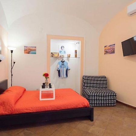 Napoli Centro Apartment A Balcony In The Heart Of Napels Buitenkant foto